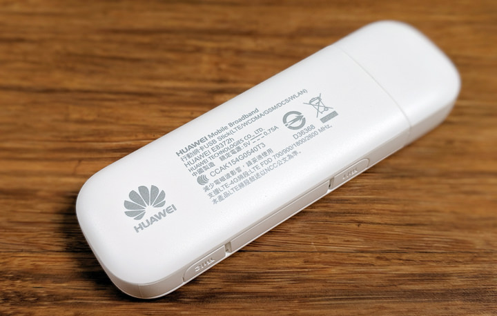 huawei e8372h 4g 行动网卡开箱与